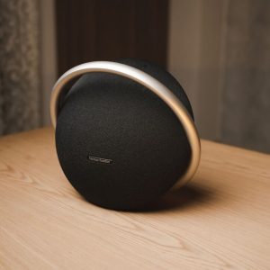 اسپیکر بلوتوثی قابل حمل Harman Kardon Onyx Studio 8